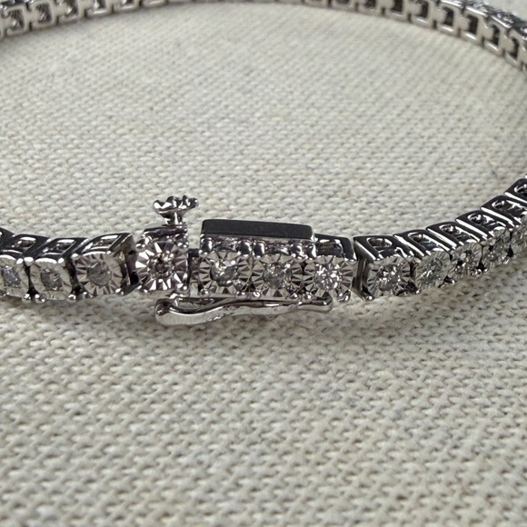Macys Womens 14K Gold Plated Sterling Silver 1 CTTW Diamond Tennis Bracelet - Picture 6 of 10